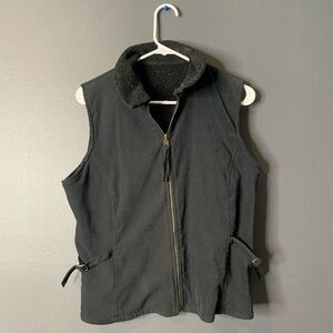 black fleece lined vest